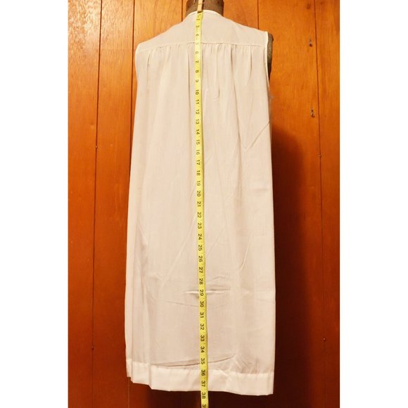 Vintage Barbizon June Sleeveless Lace Embroidered Semi-Sheer White Nightgown - Picture 7 of 9